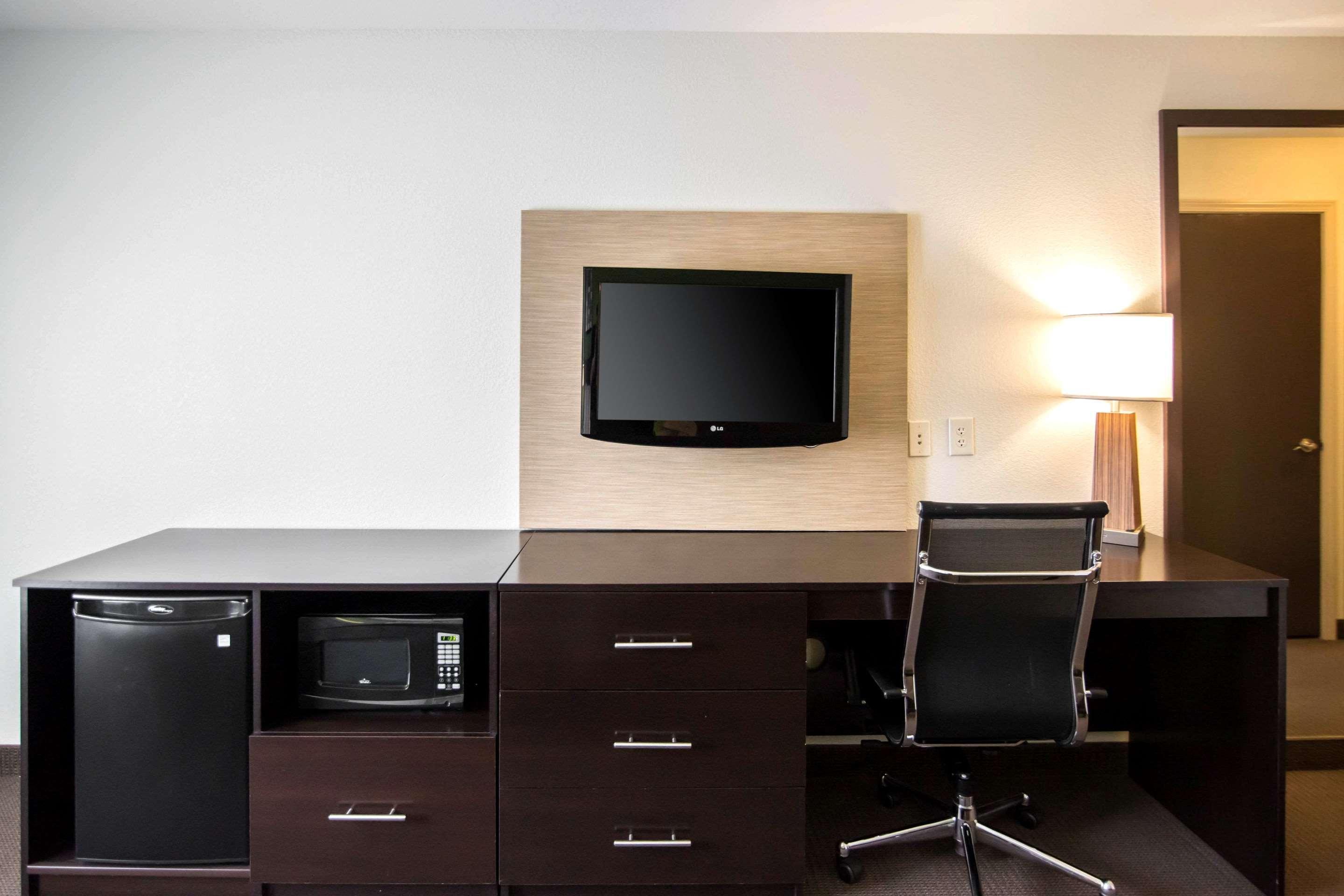 Sleep Inn & Suites Haysville Экстерьер фото